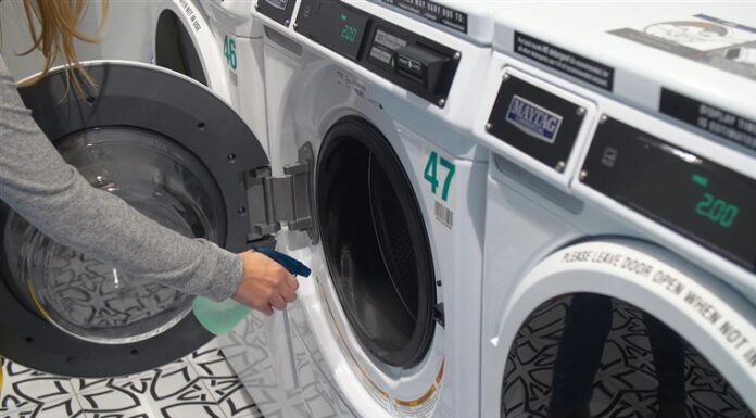 Kitchen Ingredients That Will Help You Clean Your Front-Loading Washing Machine