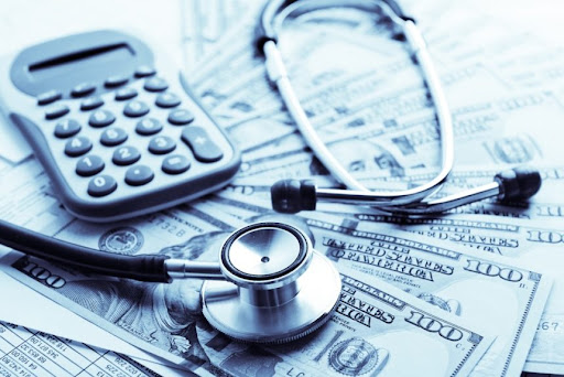 Top 5 Financial Tips for New Attending Physicians