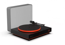 Halloween Bash Party: Perfectly Equipped with Hi-Fi Turntables, Speakers and Accessories